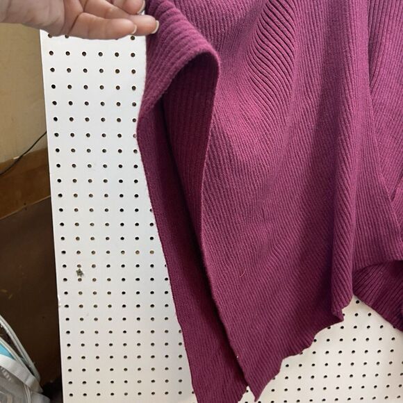 Time And Tru Women's ONE SIZE Ribbed Ruana Wrap Actual Color: Burgundy Maroon - Picture 2 of 3